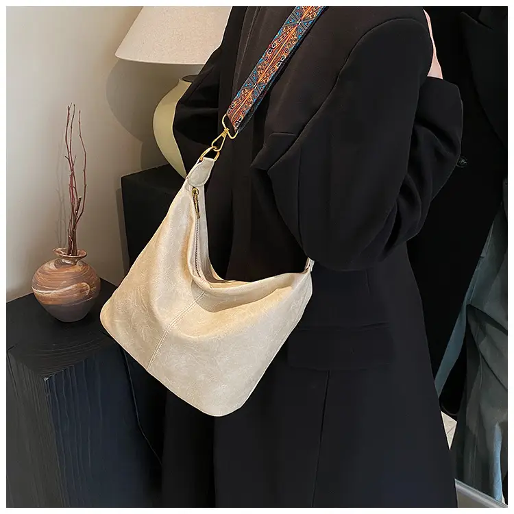 Retro Brown Leather Shoulder Bag Women 2025 — feature 19