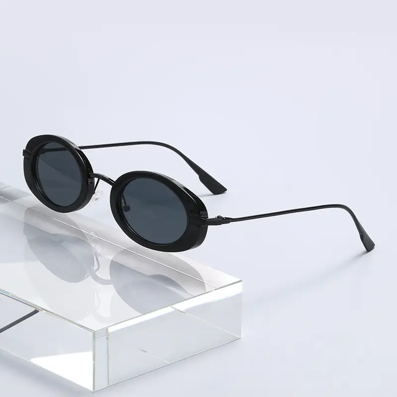 Oval Frame Sunglasses Black Anti-UV High End - Image 9