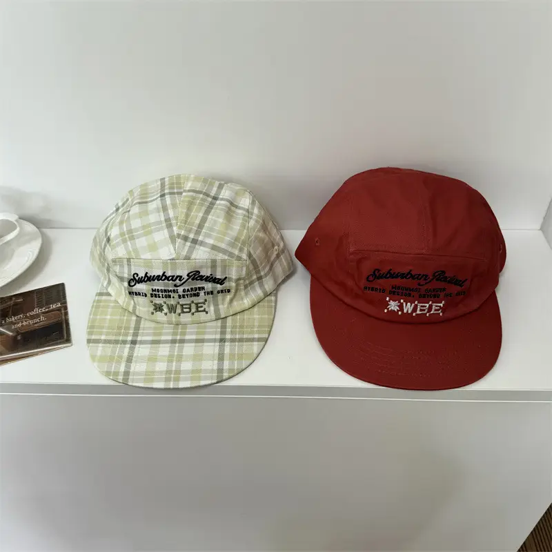 Women's Korean Contrast Plaid Peaked Cap - Image 8