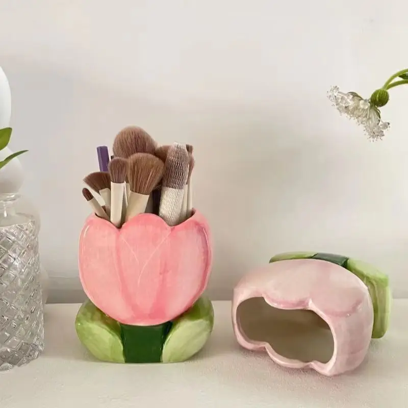 Tulip Makeup Brush Holder for Office & Bedroom Decor - Image 15