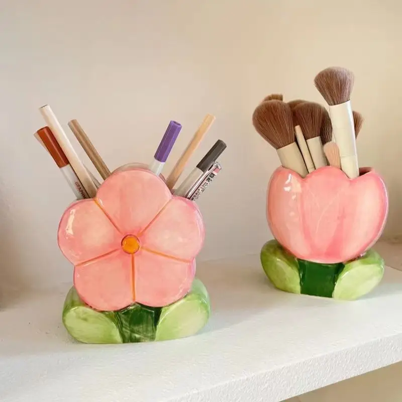 Tulip Makeup Brush Holder for Office & Bedroom Decor - Image 16