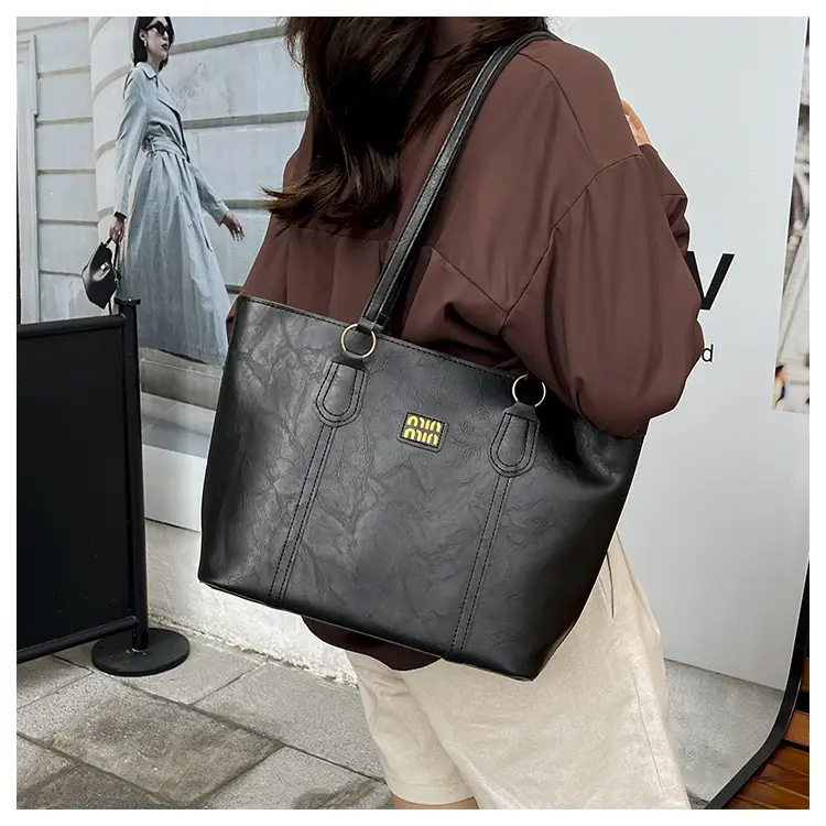 2025 Summer Women's Leather Tote Bag Black Brown — feature 15