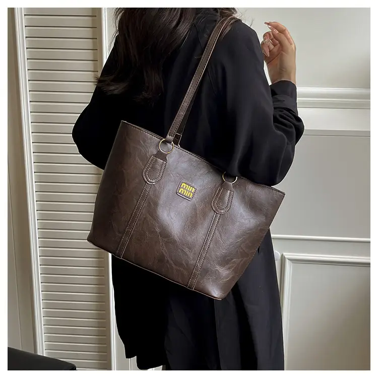2025 Summer Women's Leather Tote Bag Black Brown — feature 7