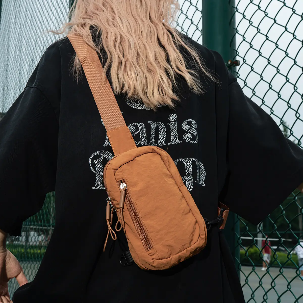 Black Lightweight Crossbody Sports Bag for Street Fashion - Image 8