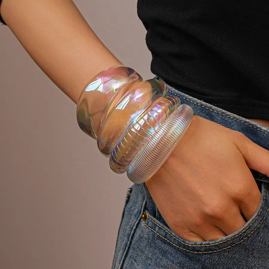 European and American Exaggerated Colorful Acrylic Geometric Irregular Bracelets Cross-Border Simple Personality Unique High-End Hand Jewelry for Women — feature 13