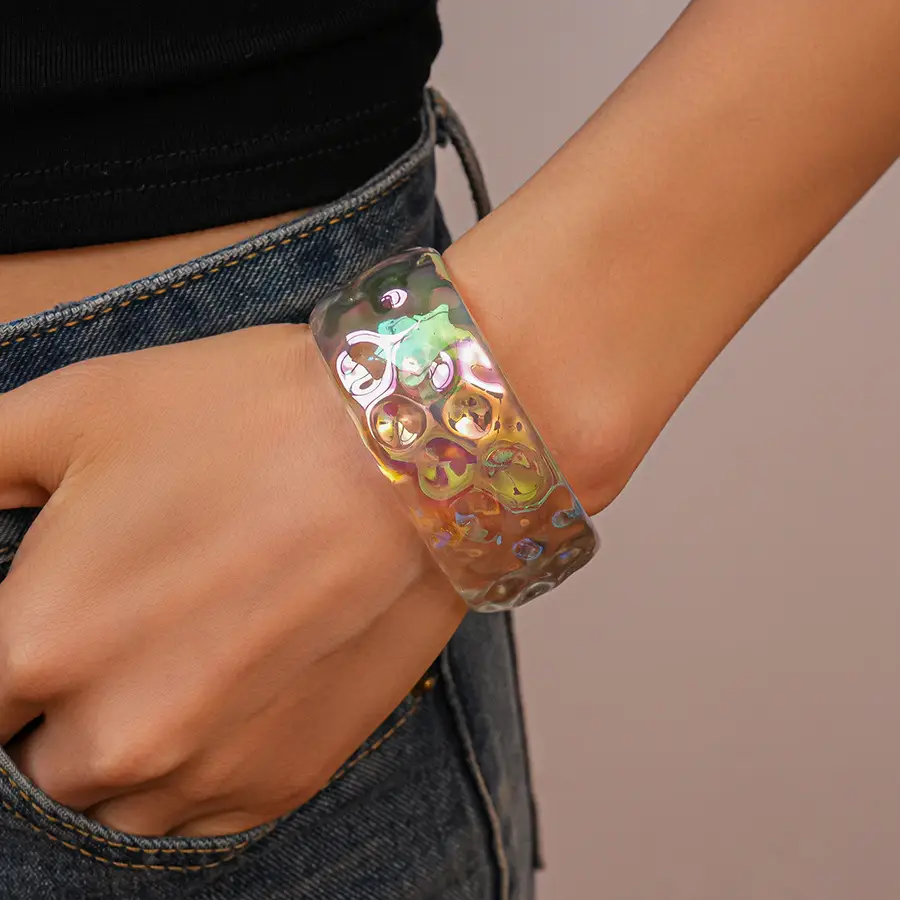 European and American Exaggerated Colorful Acrylic Geometric Irregular Bracelets Cross-Border Simple Personality Unique High-End Hand Jewelry for Women — feature 28