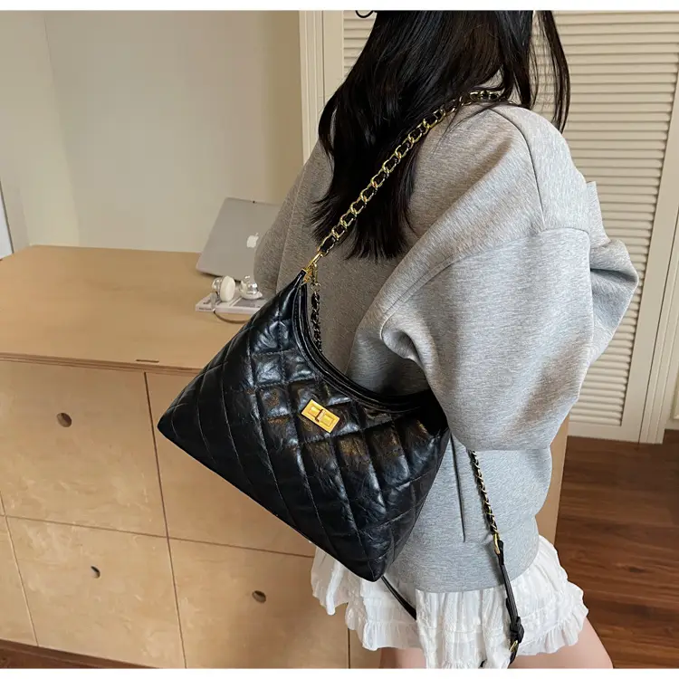 Silver Quilted Chain Tote Bag for Women 2026 — feature 27