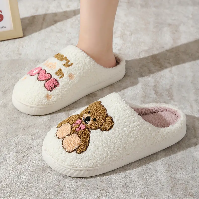 Cross-Border New Style Comfortable Home Warm Winter Cartoon Embroidered Bear Cotton Slippers for Men and Women Couples Indoor Cotton Slippers
