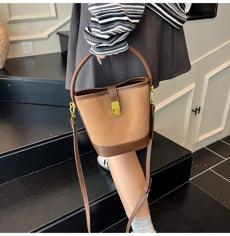 Women's Crossbody Bag Beige Leather Bucket Design 2025 — feature 22