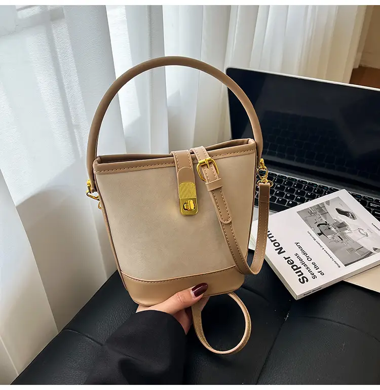 Women's Crossbody Bag Beige Leather Bucket Design 2025 — feature 9