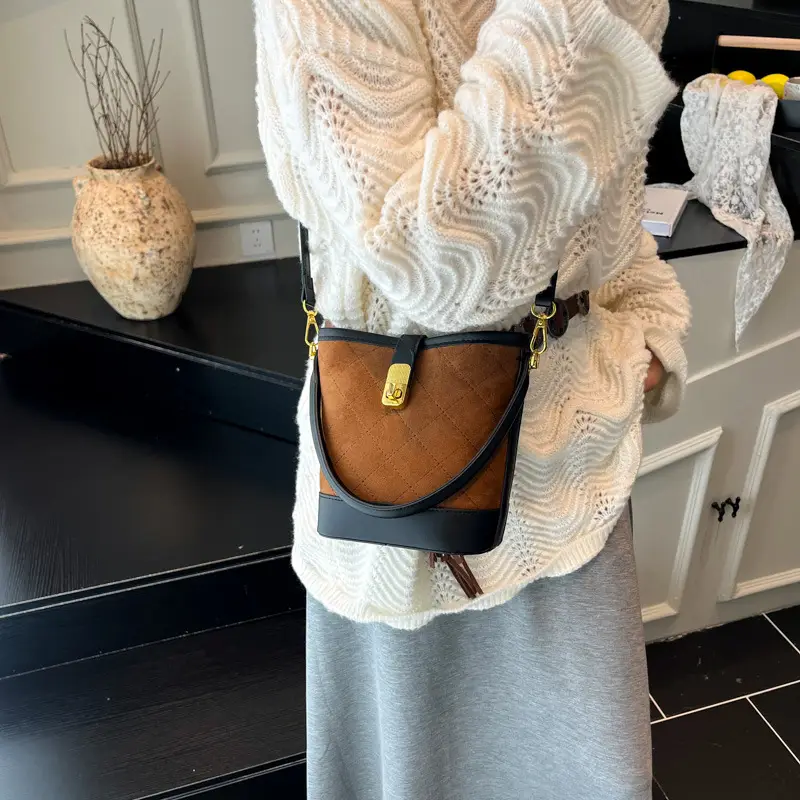 Retro Brown Quilted Shoulder Crossbody Bag for Women