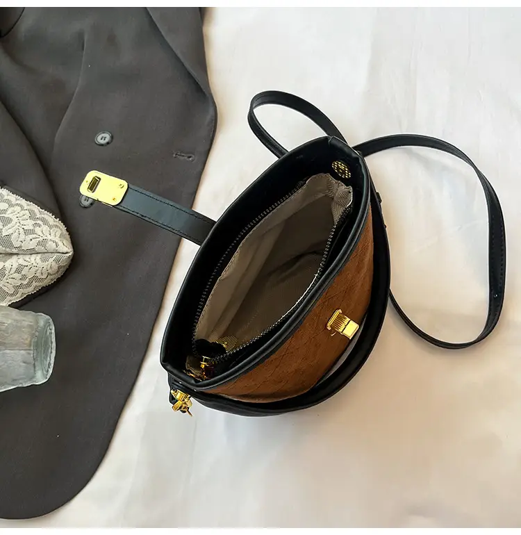 Retro Brown Quilted Shoulder Crossbody Bag for Women — feature 9