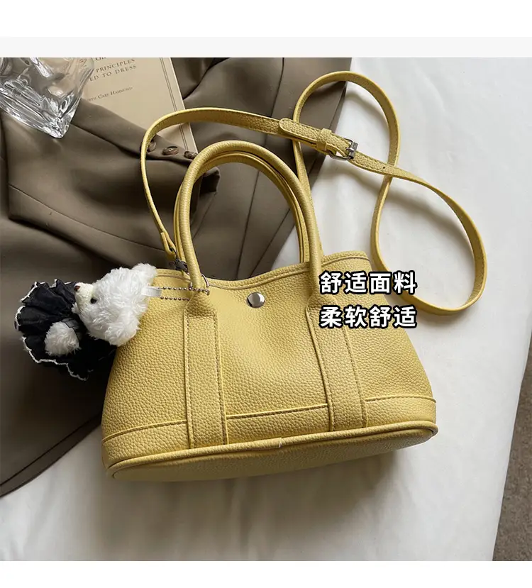 Women's Beige Leather Shoulder Bag with Teddy Bear Accessory — feature 6