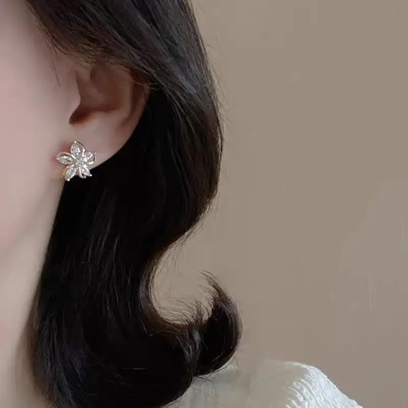 Elegant Five-Petal Flower Earrings Silver Gold Wholesale