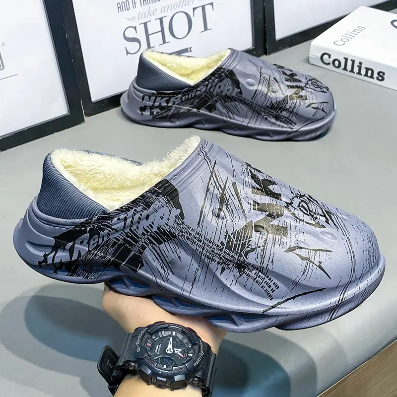 2025 New Style Home Cotton Slippers for Men, Indoor Closed-Toe Slippers, Autumn and Winter Warm and Fashionable Thick-Soled Slippers for Men