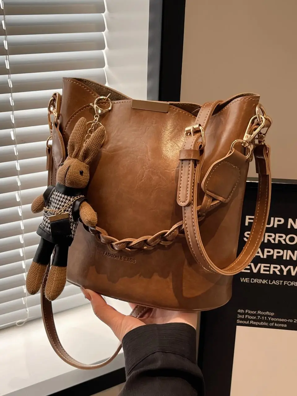 Brown Crossbody Bag for Women 2025 Casual Fashion - Image 8