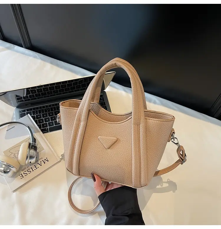 Women's Tan Textured Shoulder Bag 2026 New Trendy — feature 32