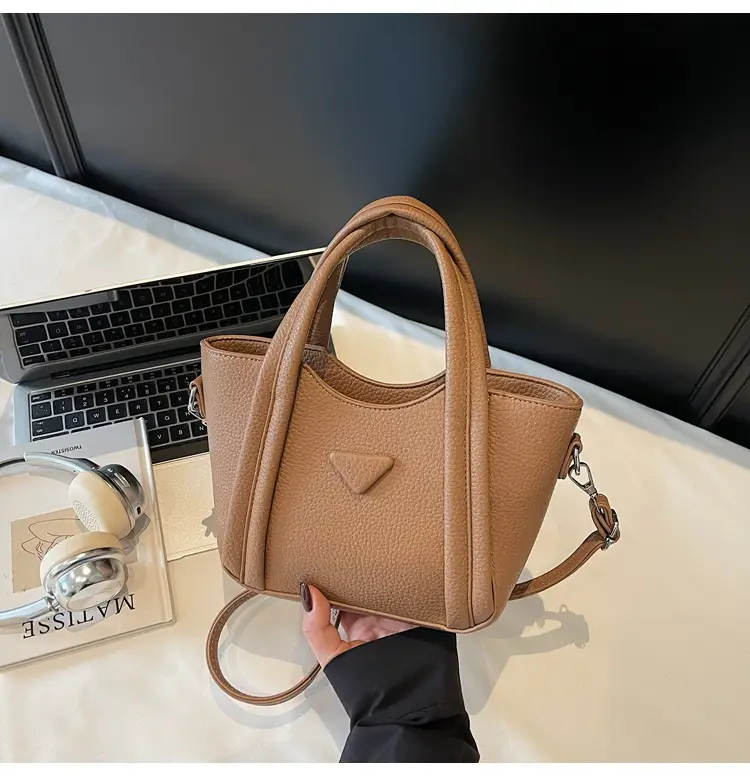 Women's Tan Textured Shoulder Bag 2026 New Trendy — feature 34