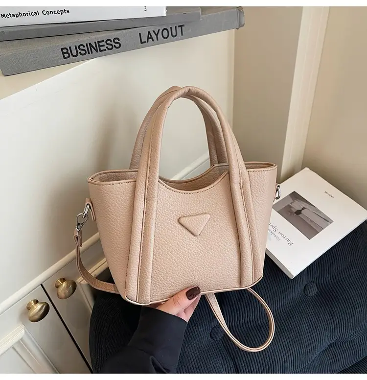 Women's Tan Textured Shoulder Bag 2026 New Trendy — feature 37