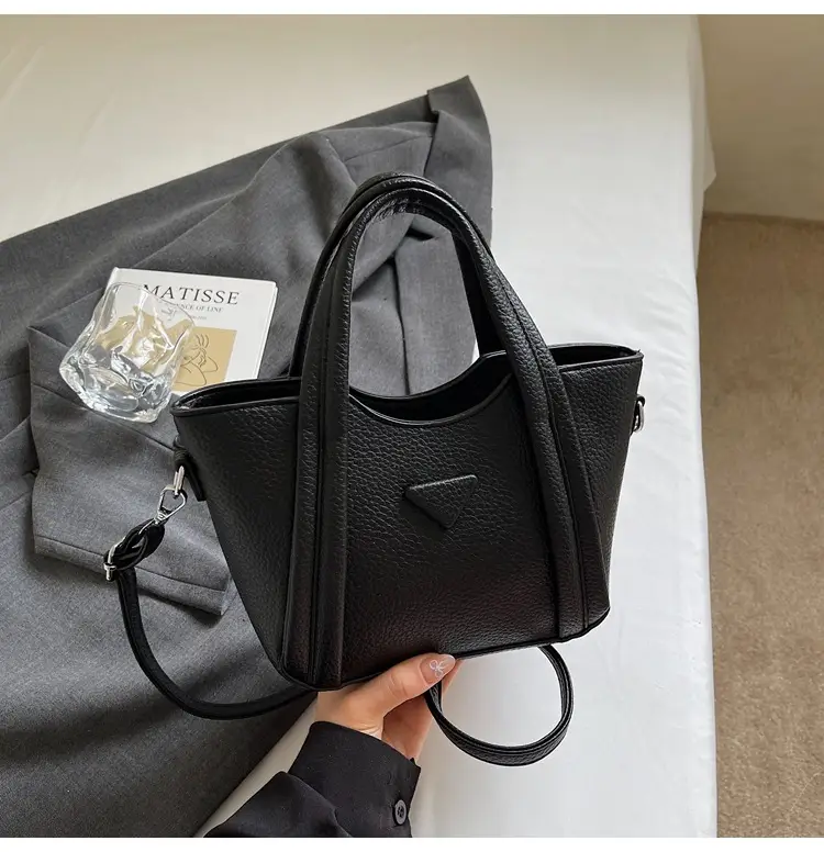 Women's Tan Textured Shoulder Bag 2026 New Trendy — feature 45