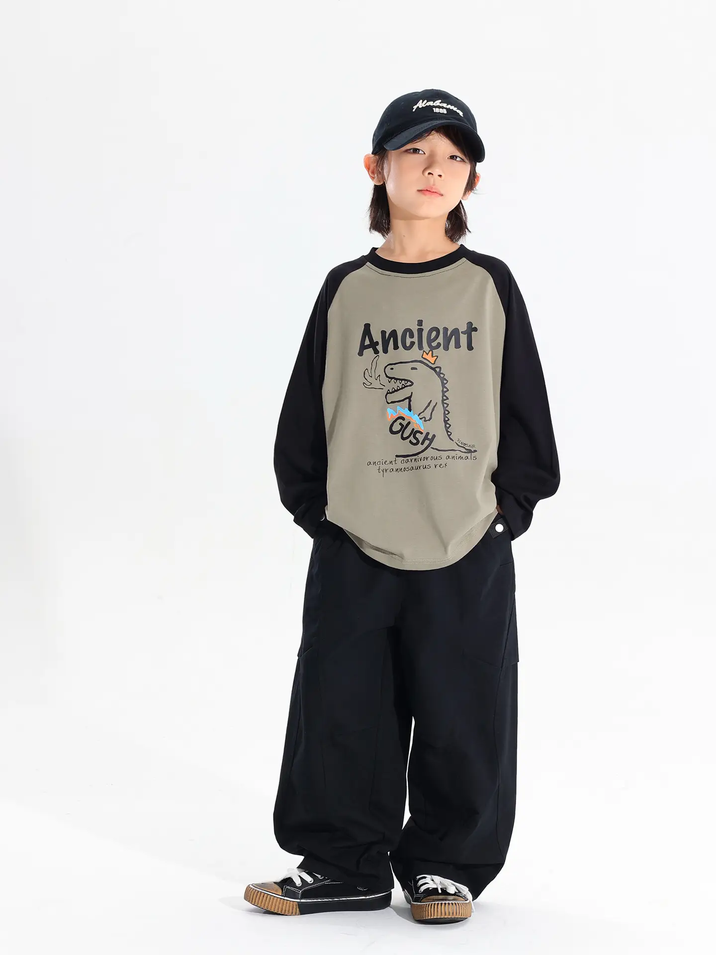 Kids Japanese Print Raglan Sleeve T-Shirt Grey Black 2025 - Image 3