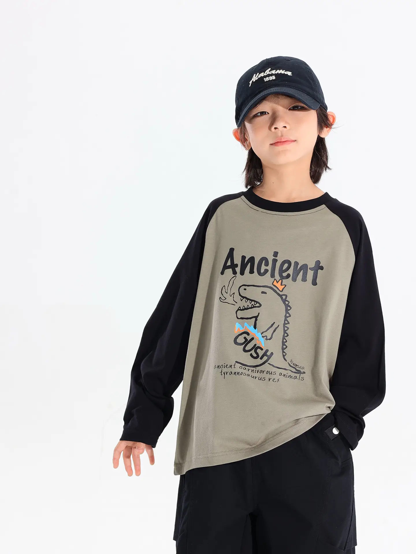 Kids Japanese Print Raglan Sleeve T-Shirt Grey Black 2025 - Image 4