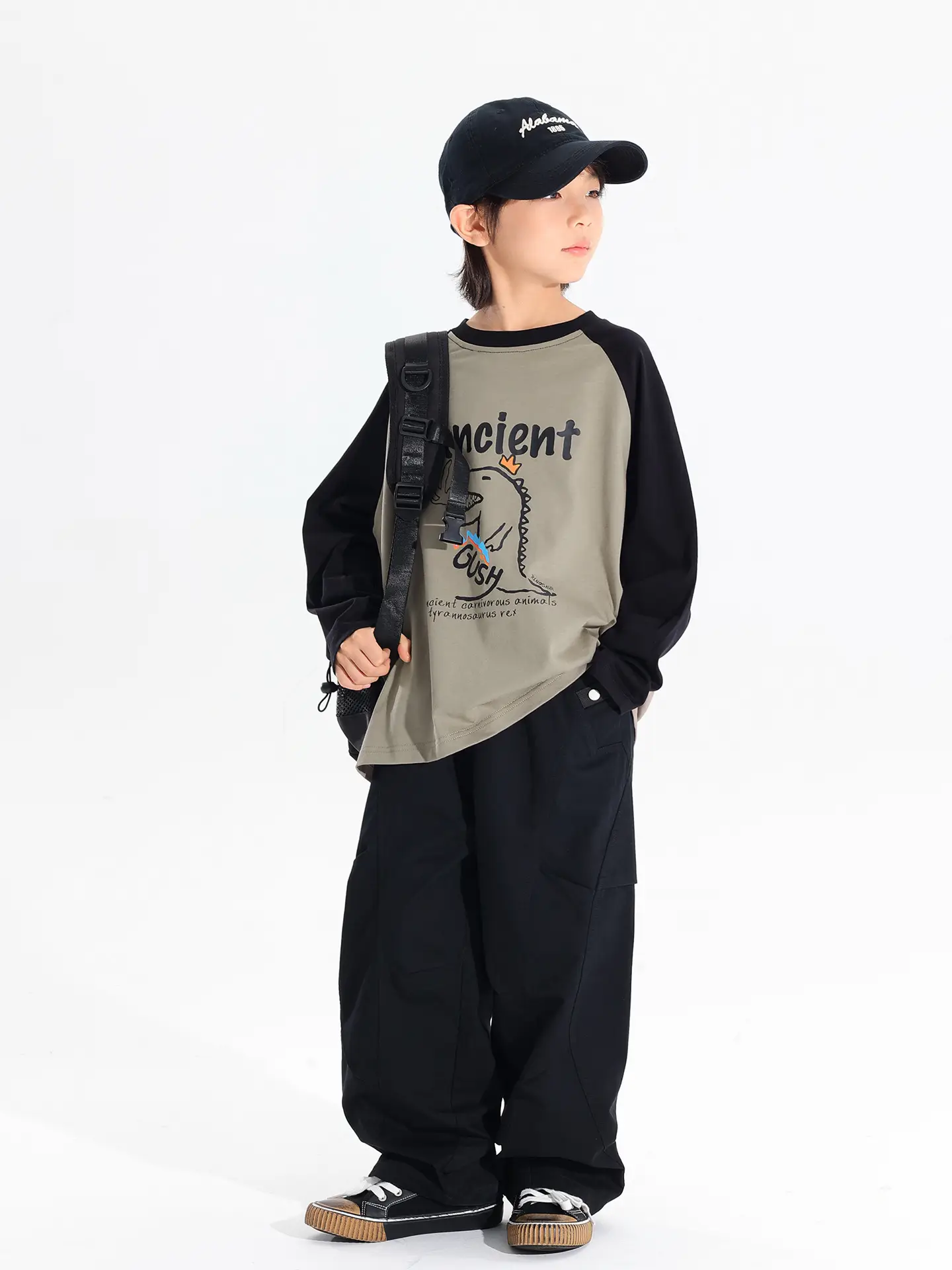 Kids Japanese Print Raglan Sleeve T-Shirt Grey Black 2025 - Image 5