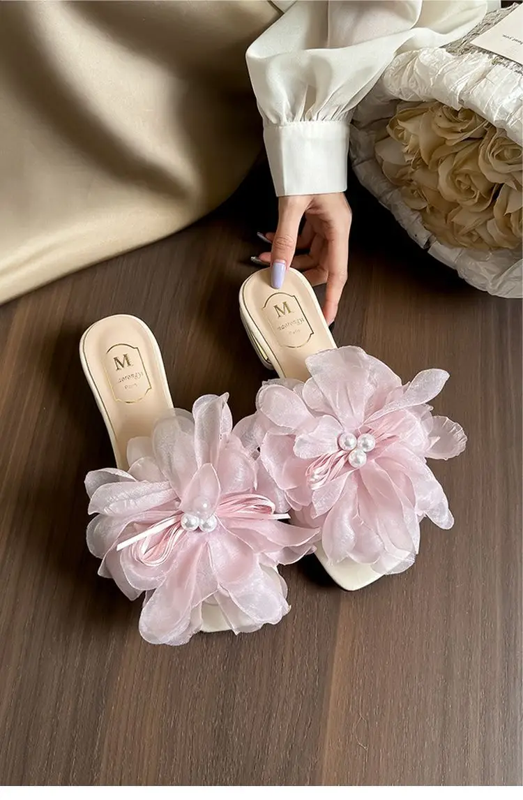 High-Looking Soft Leather Holiday Style Thick-Heeled Sandals for Women, New Outer Wear, Fashionable Flat Slippers, Summer Flowers — feature 5