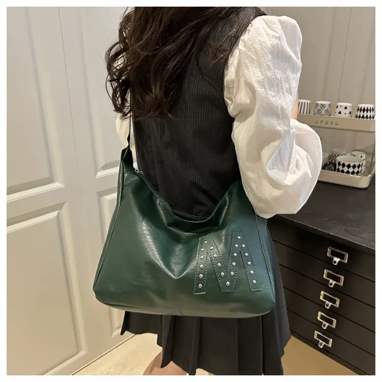 Brown Rivet Shoulder Bag Large Capacity Women — feature 10