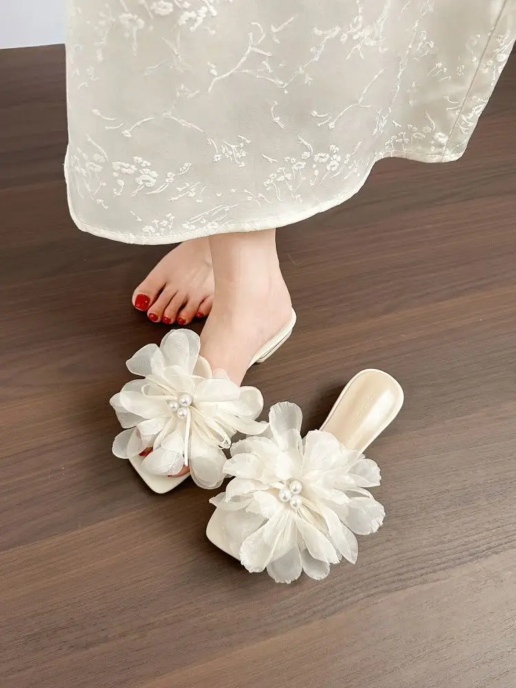 French Fairy Style Pearl Thick Heel Versatile Sandals for Women Summer New Outer Wear Fashionable High-End Flat Slippers — feature 5