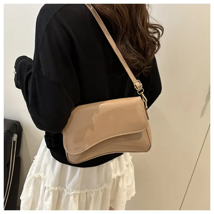 Beige Crossbody Bag for Women Summer 2025 — feature 13