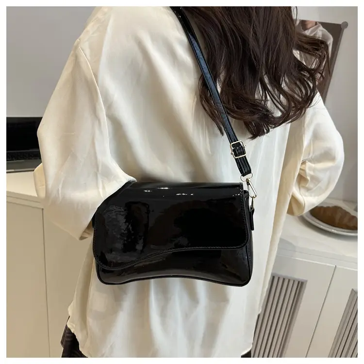Beige Crossbody Bag for Women Summer 2025 — feature 16