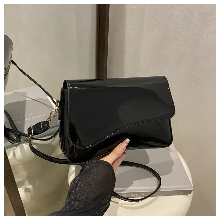 Beige Crossbody Bag for Women Summer 2025 — feature 18