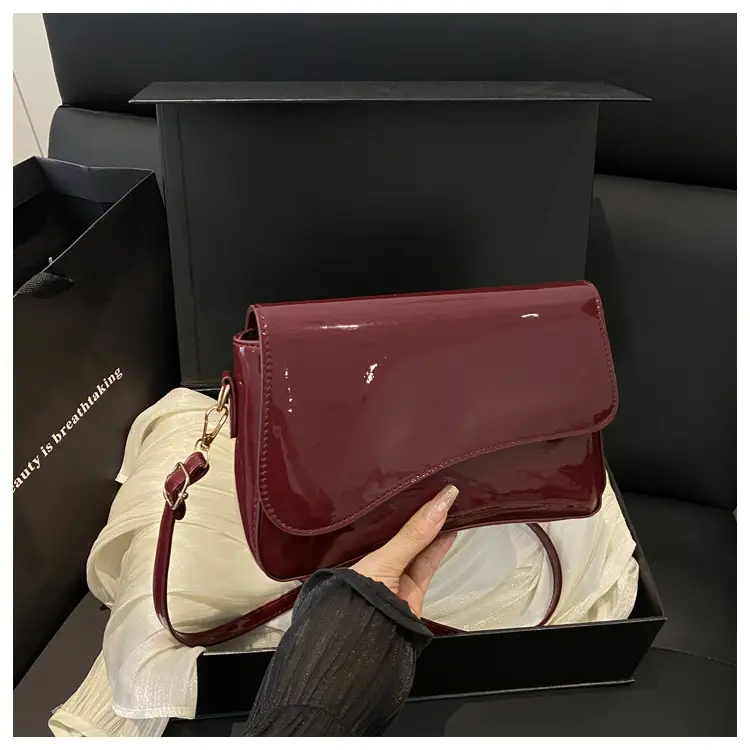 White Glossy Square Shoulder Bag for Women 2025 — feature 11