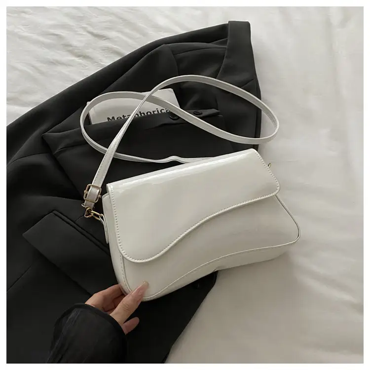 White Glossy Square Shoulder Bag for Women 2025 — feature 14
