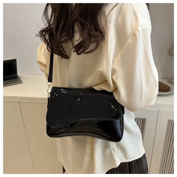 White Glossy Square Shoulder Bag for Women 2025 — feature 28