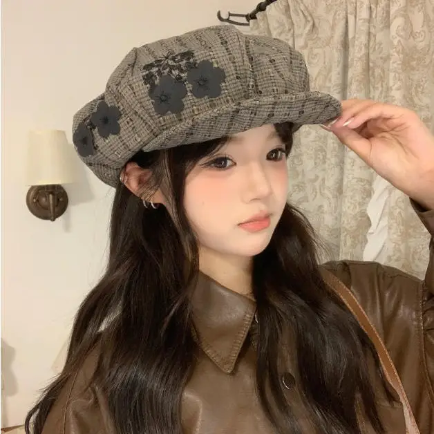Women Retro Plaid Peaked Cap Hat for Spring Summer Autumn