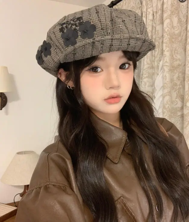 Women Retro Plaid Peaked Cap Hat for Spring Summer Autumn — feature 2