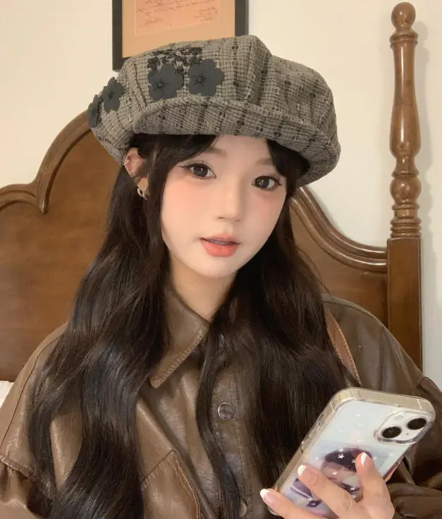 Women Retro Plaid Peaked Cap Hat for Spring Summer Autumn — feature 3