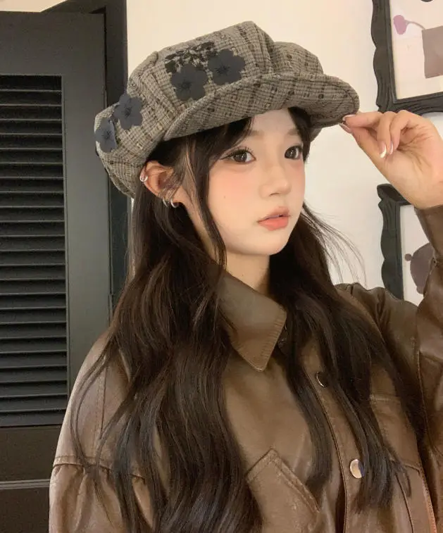 Women Retro Plaid Peaked Cap Hat for Spring Summer Autumn — feature 4