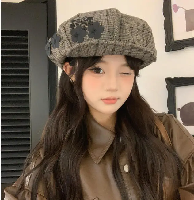 Women Retro Plaid Peaked Cap Hat for Spring Summer Autumn — feature 5