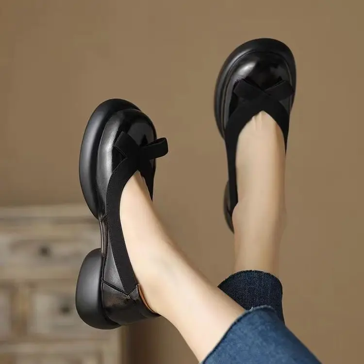 Fashion Round-Toe Thick-Soled Mary Jane Women's Shoes 2025 Autumn New Slip-On Middle-Aged Women's Versatile Small Leather Shoes - Image 5