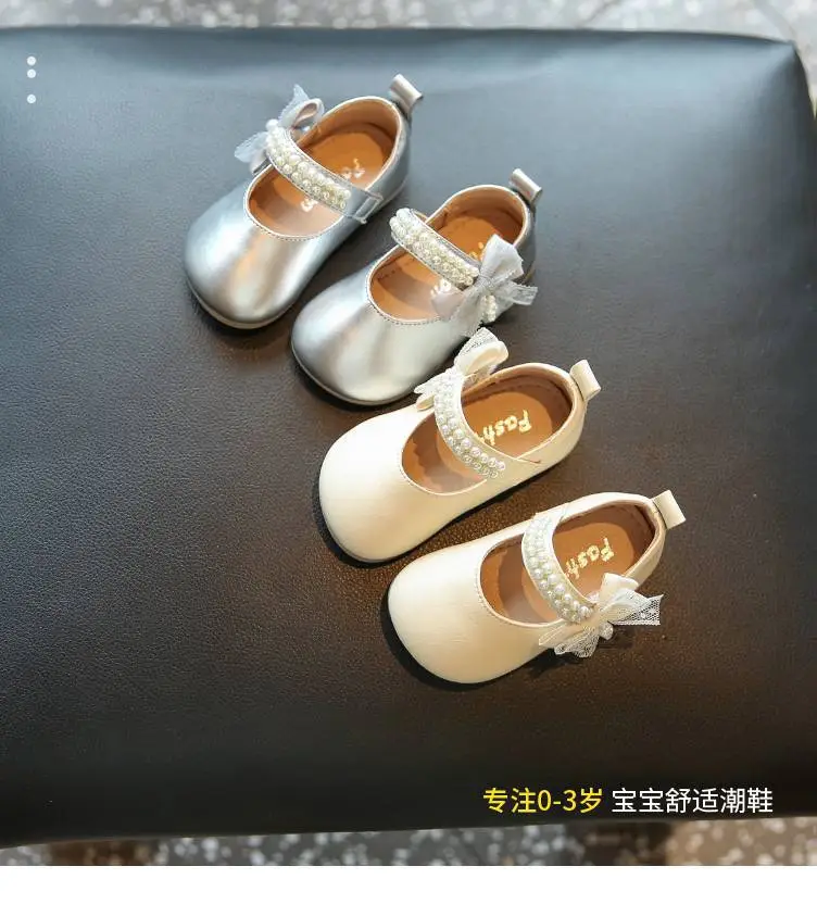 Baby Princess Bow Square Mouth Shoes Silver Non-Slip Sole — feature 1