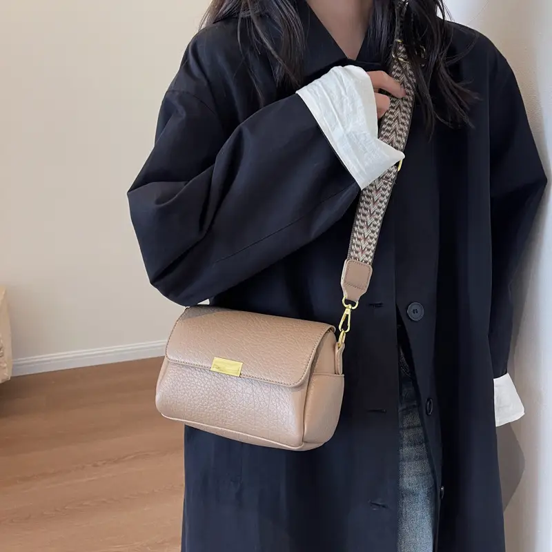 Women's Brown Leather Crossbody Bag with Gold Plated Clasp