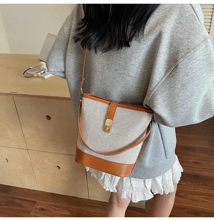 Crossbody Bag for Women Summer 2025 Leather Brown — feature 13