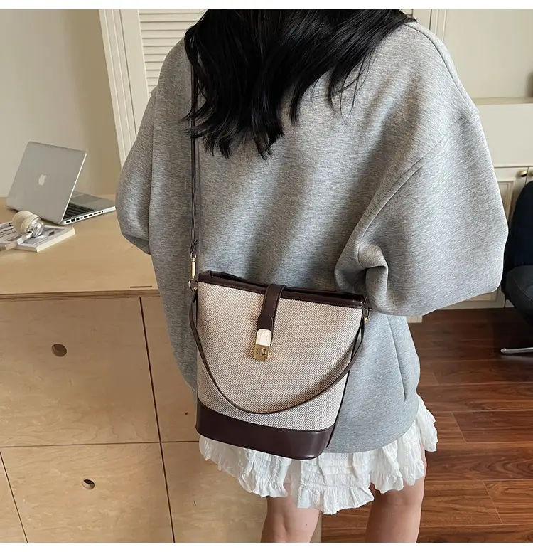 Crossbody Bag for Women Summer 2025 Leather Brown — feature 16