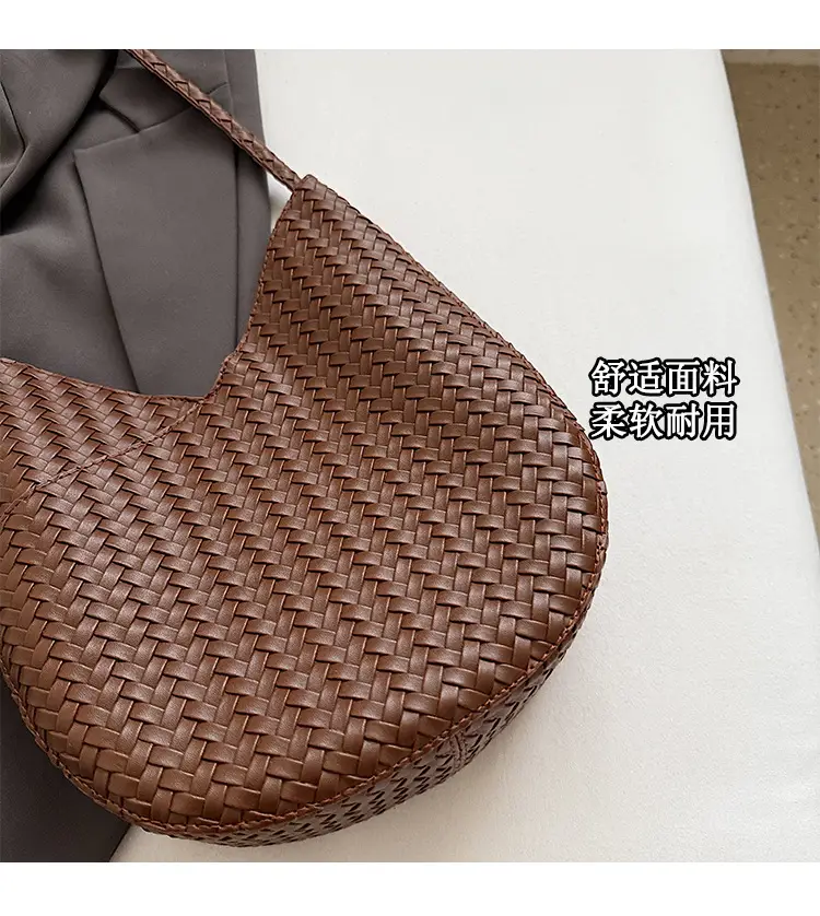 Brown Woven Shoulder Bag Large Capacity 2025 — feature 28