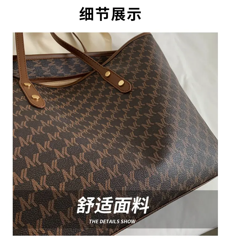 Large Capacity Women's Textured Shoulder Bag with Gold Hardware — feature 9