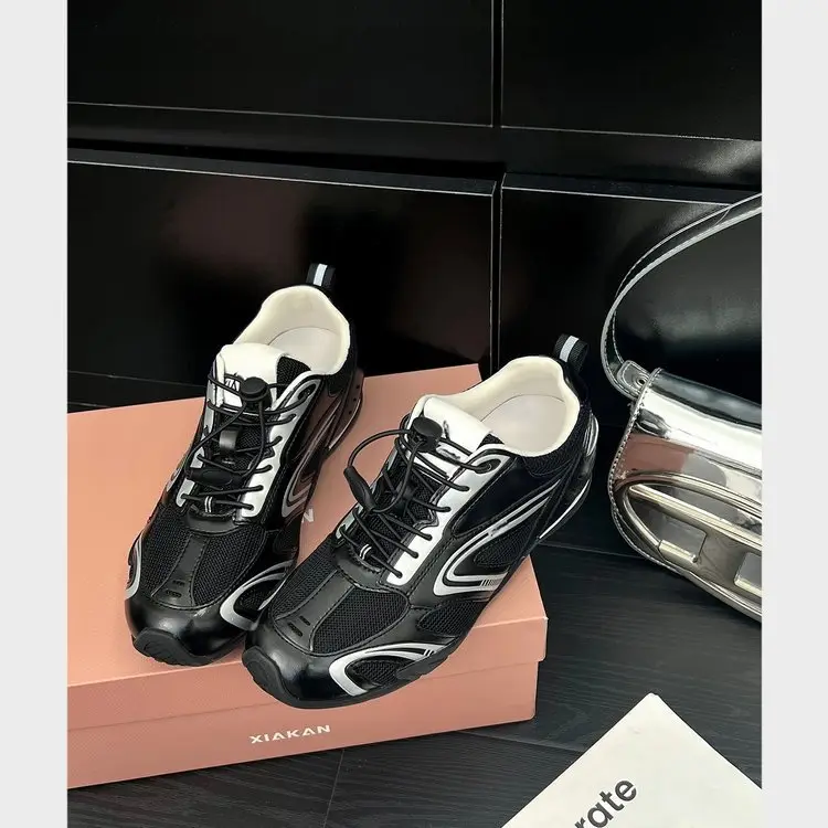 Retro Green Racing Training Shoes for Women 2025