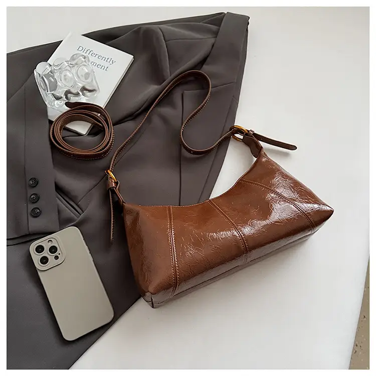 Women's Brown Crocodile-Textured Shoulder Bag 2025 — feature 6